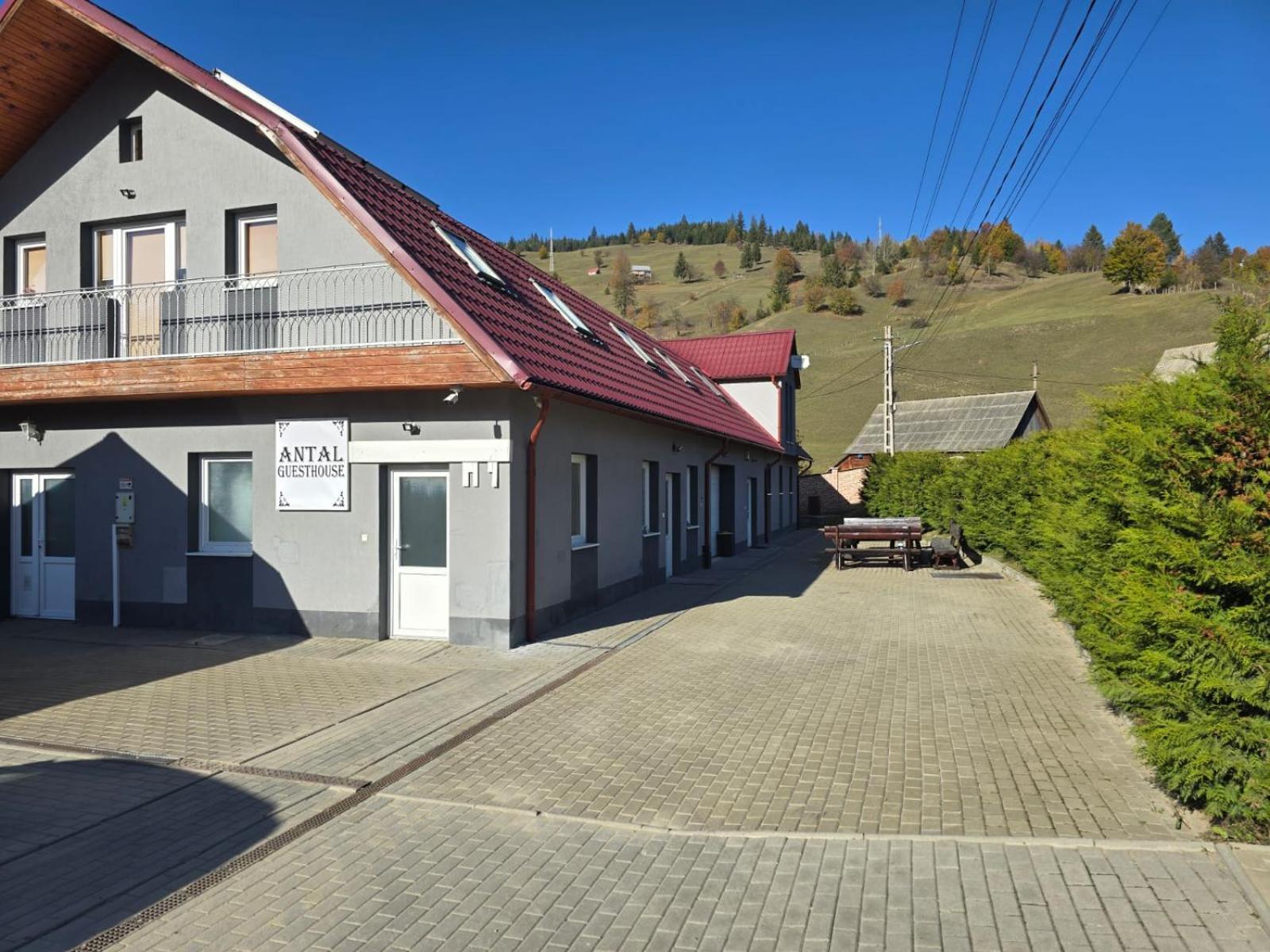 Antal Guesthouse Ghimeş-Făget Εξωτερικό φωτογραφία